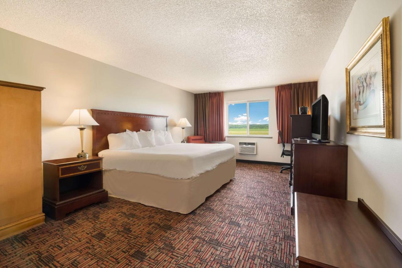 Surestay Hotel By Best Western Thomson מראה חיצוני תמונה