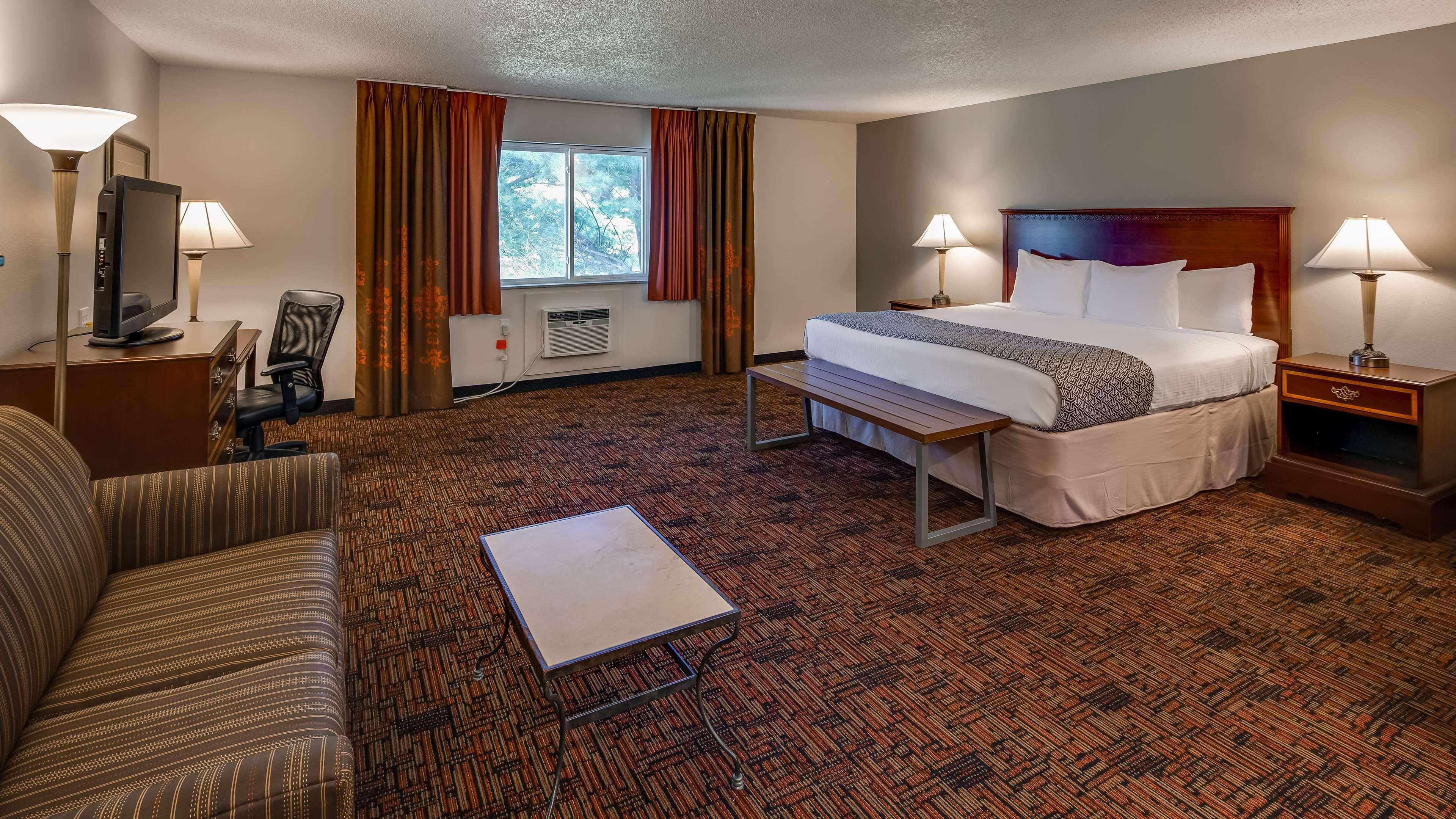 Surestay Hotel By Best Western Thomson מראה חיצוני תמונה
