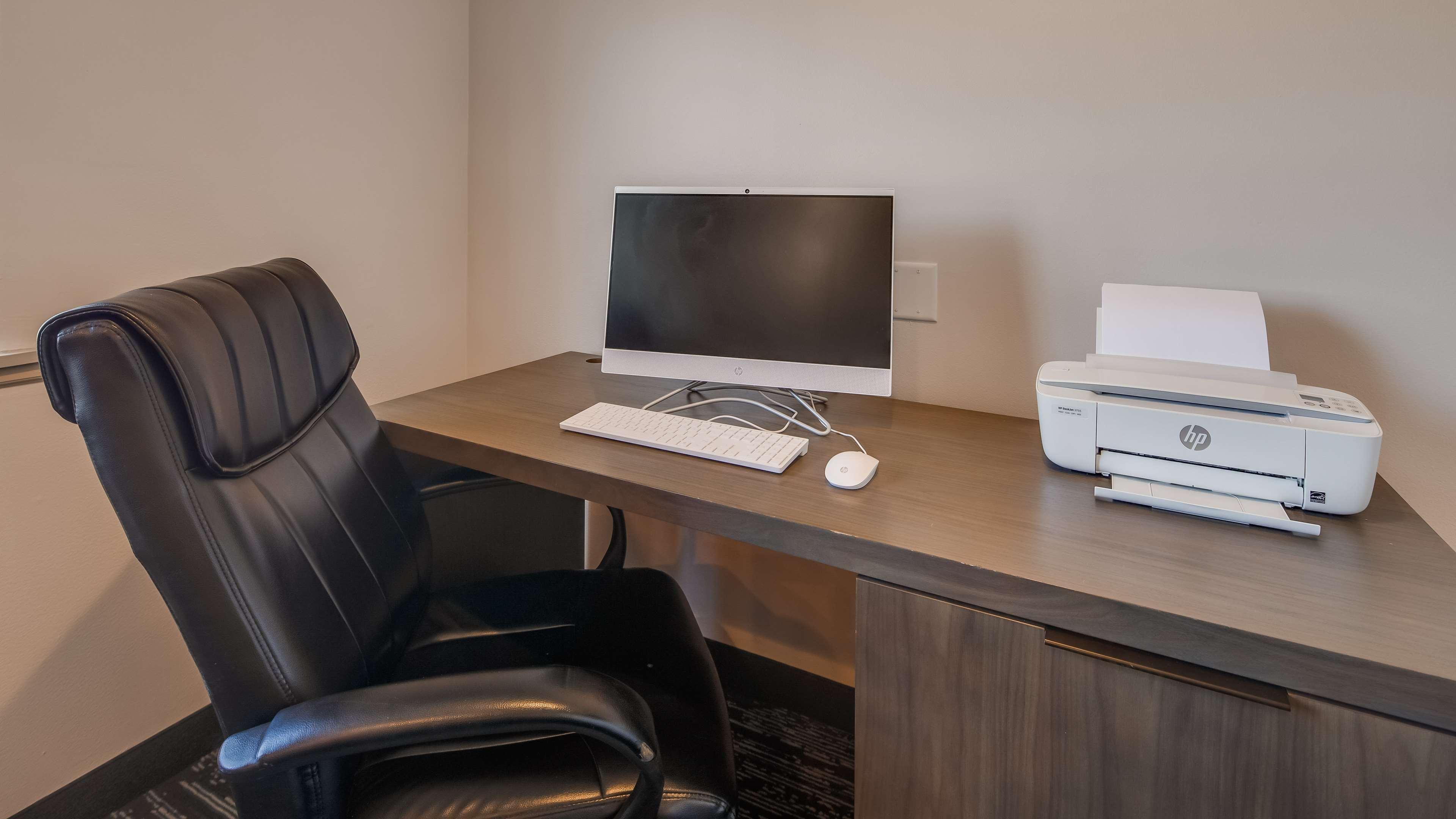 Surestay Hotel By Best Western Thomson מראה חיצוני תמונה