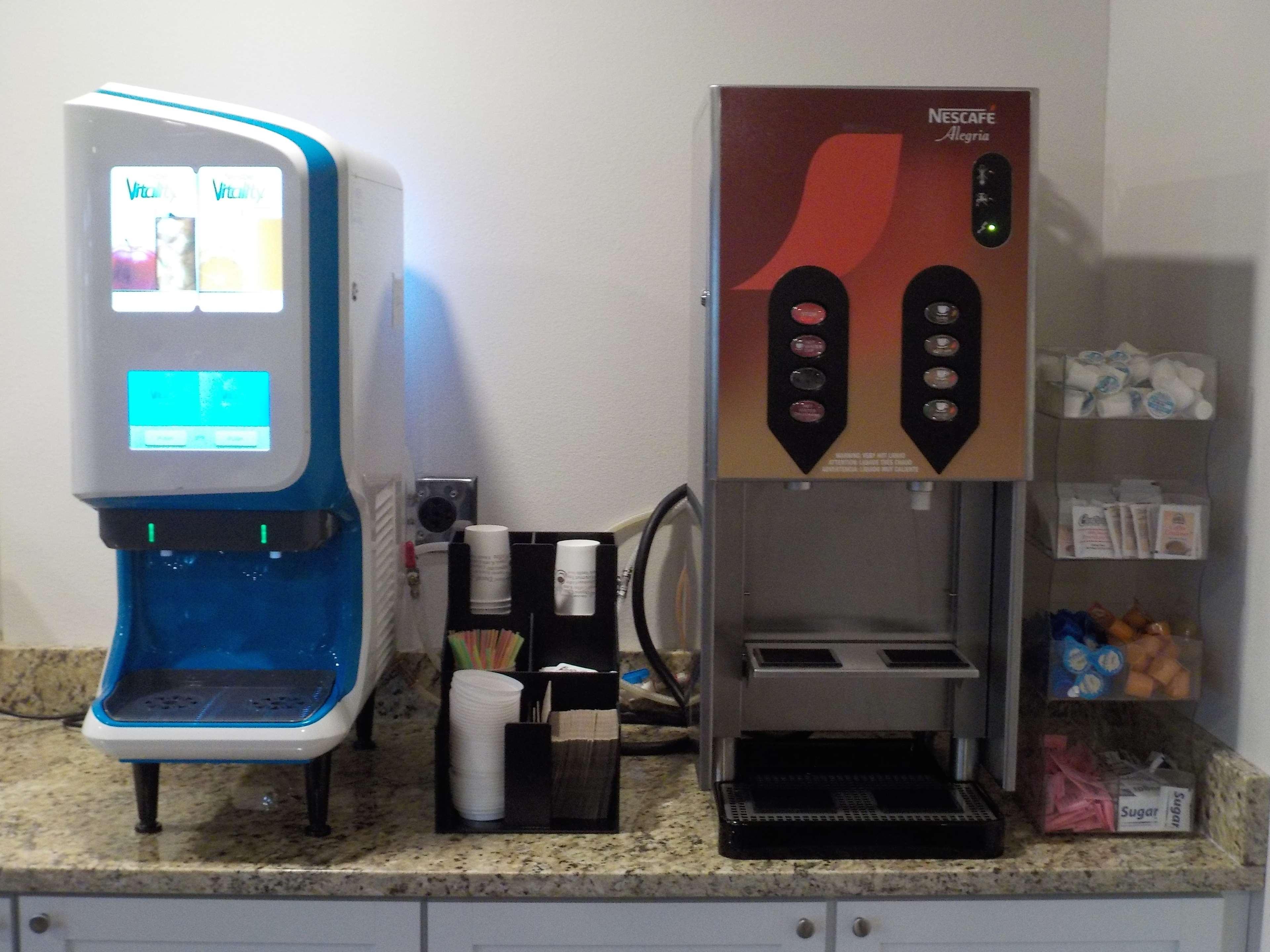 Surestay Hotel By Best Western Thomson מסעדה תמונה