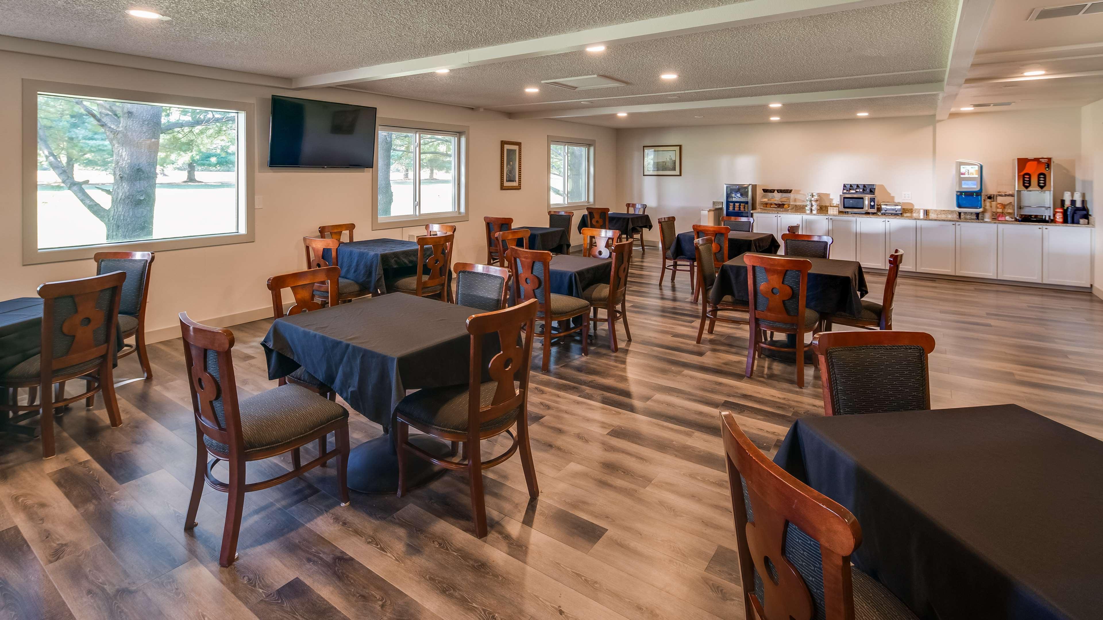 Surestay Hotel By Best Western Thomson מראה חיצוני תמונה